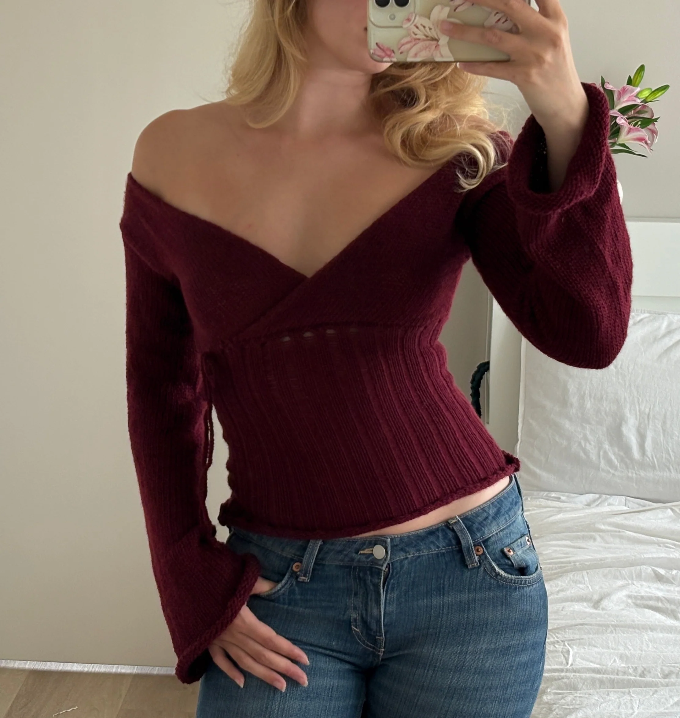 The Olivia sweater - cherry red - Image 3